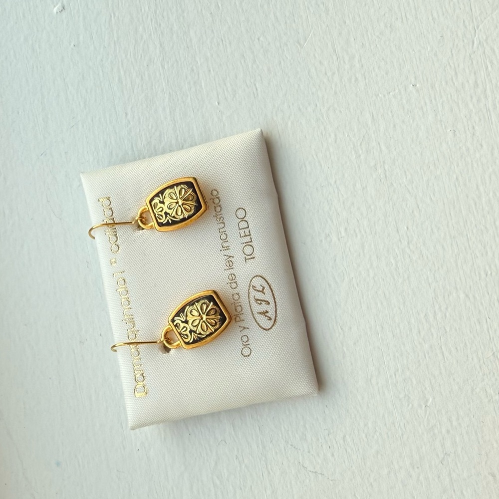 Gold Floral Earrings by